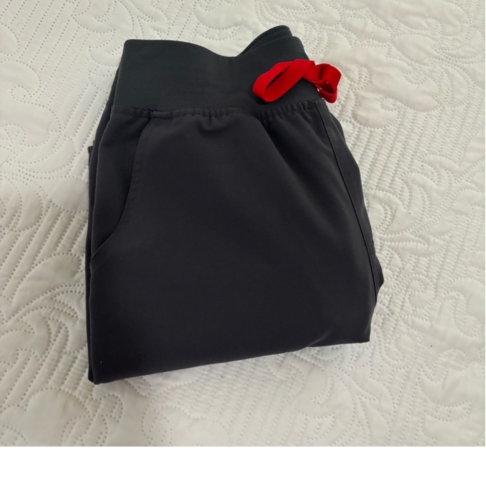 Figs Charcoal Yola Scrub pants